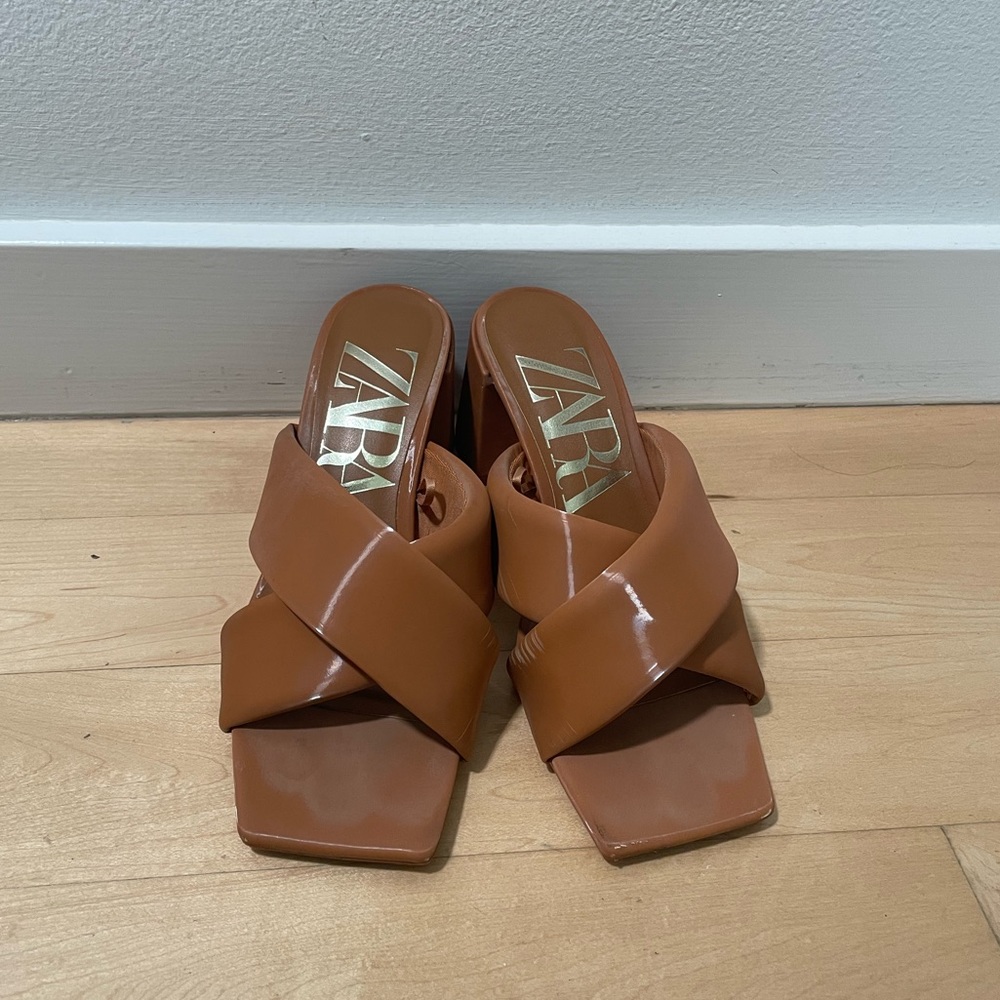 Zara slides size 37
